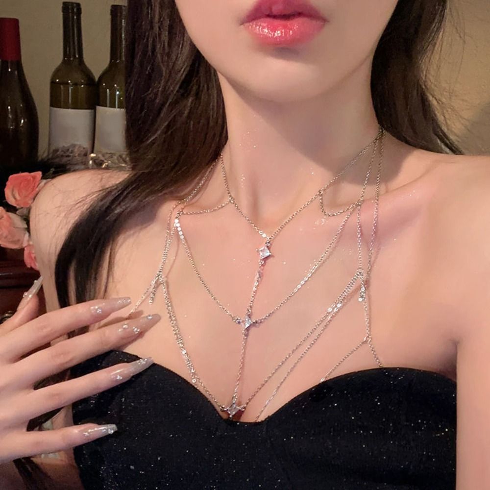 Glitter Rhinestone Bust Chain  - Body Jewelry Art ulasan dan harga